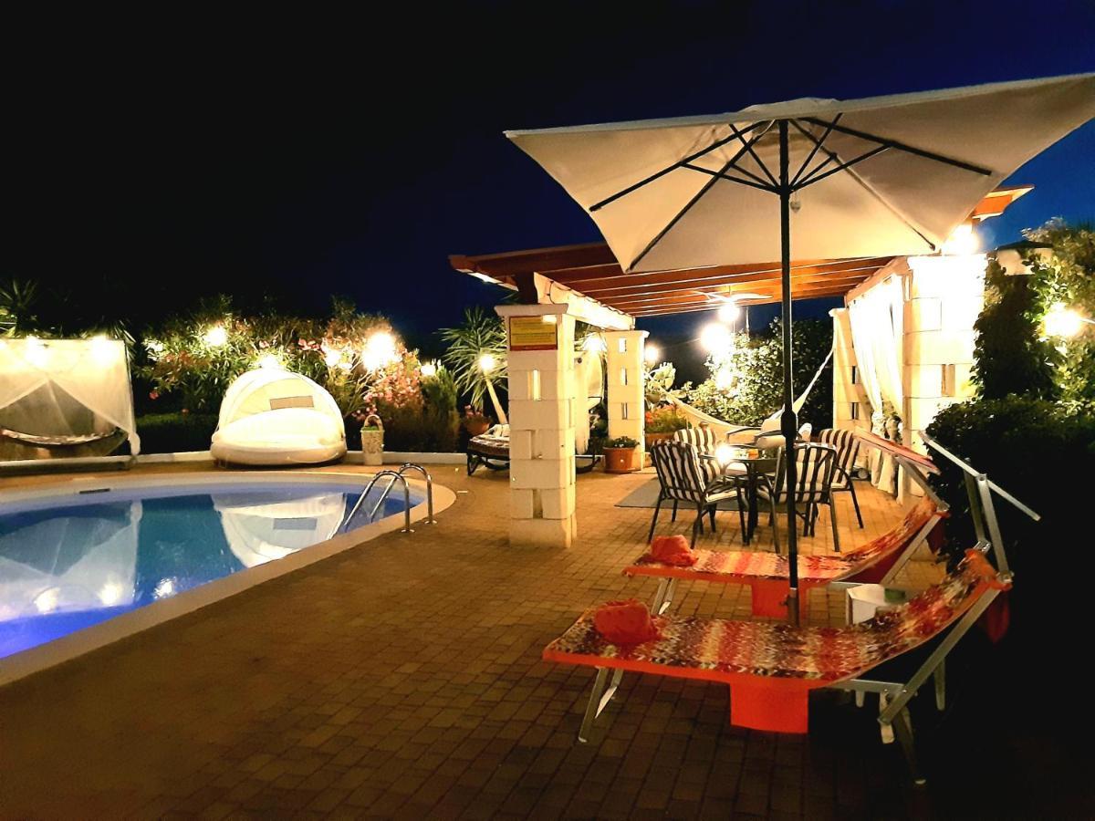 Mirella Charming Bed and Breakfast Alberobello Exteriör bild