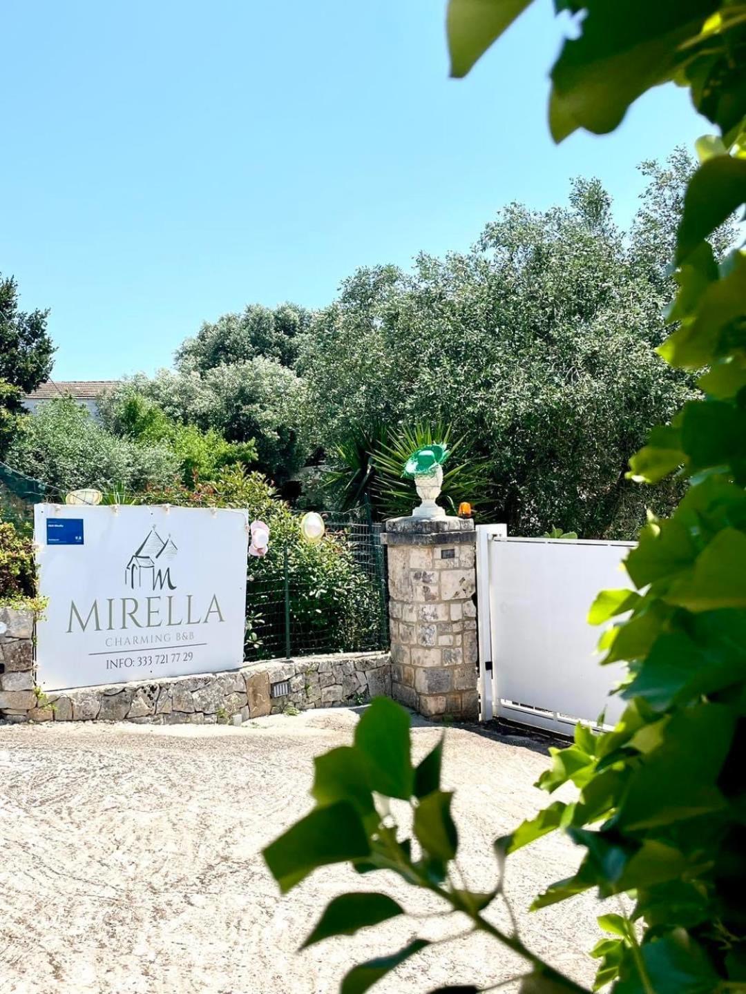 Mirella Charming Bed and Breakfast Alberobello Exteriör bild
