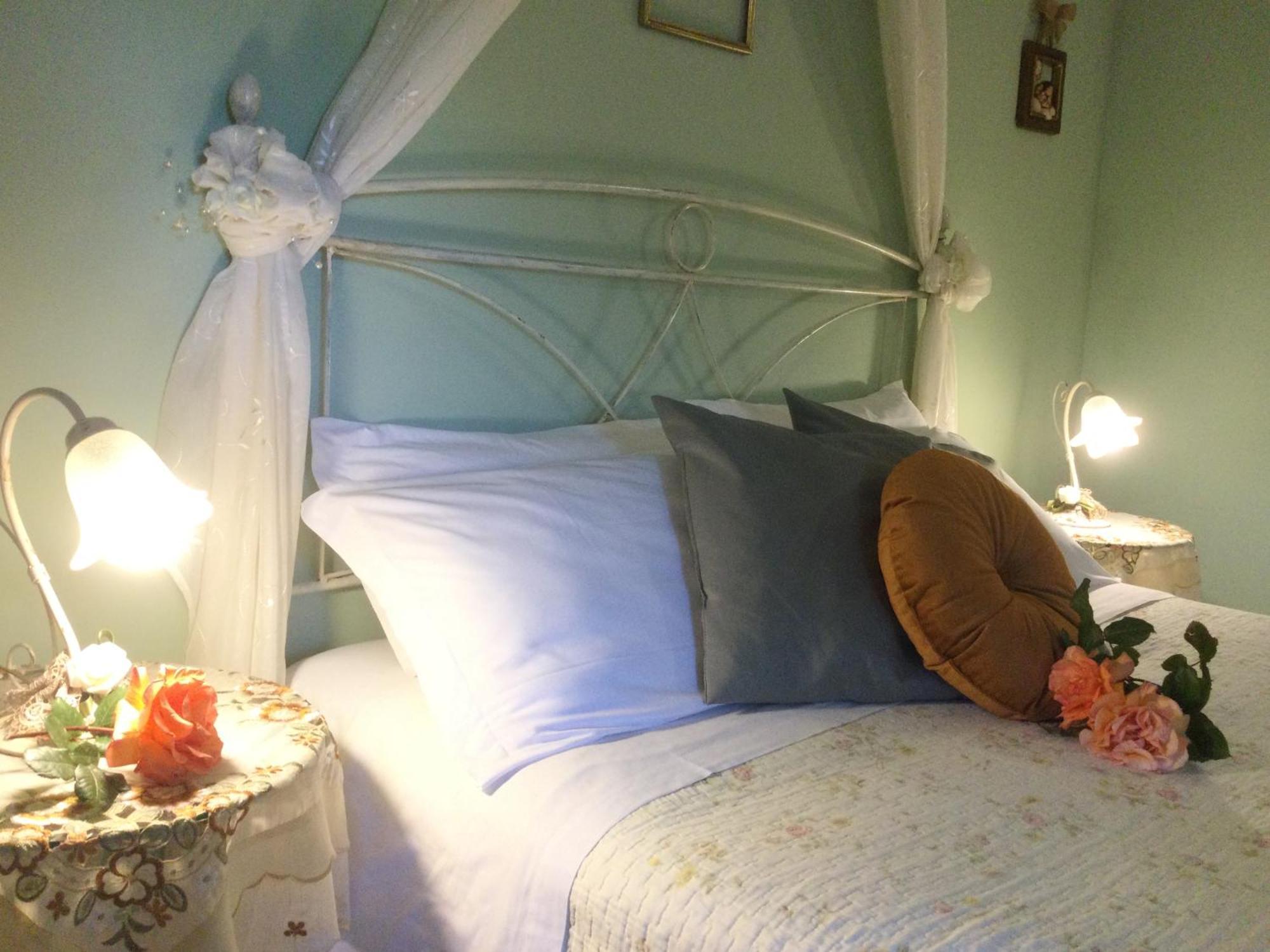 Mirella Charming Bed and Breakfast Alberobello Rum bild